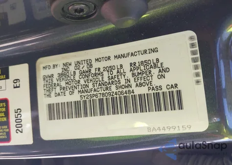 2009 Pontiac Vibe z USA, uszkodzony, nr VIN 5Y2SP67809Z406484